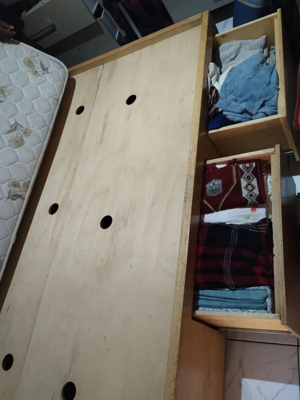 Cama box madeira 4 gavetas  - Foto 2