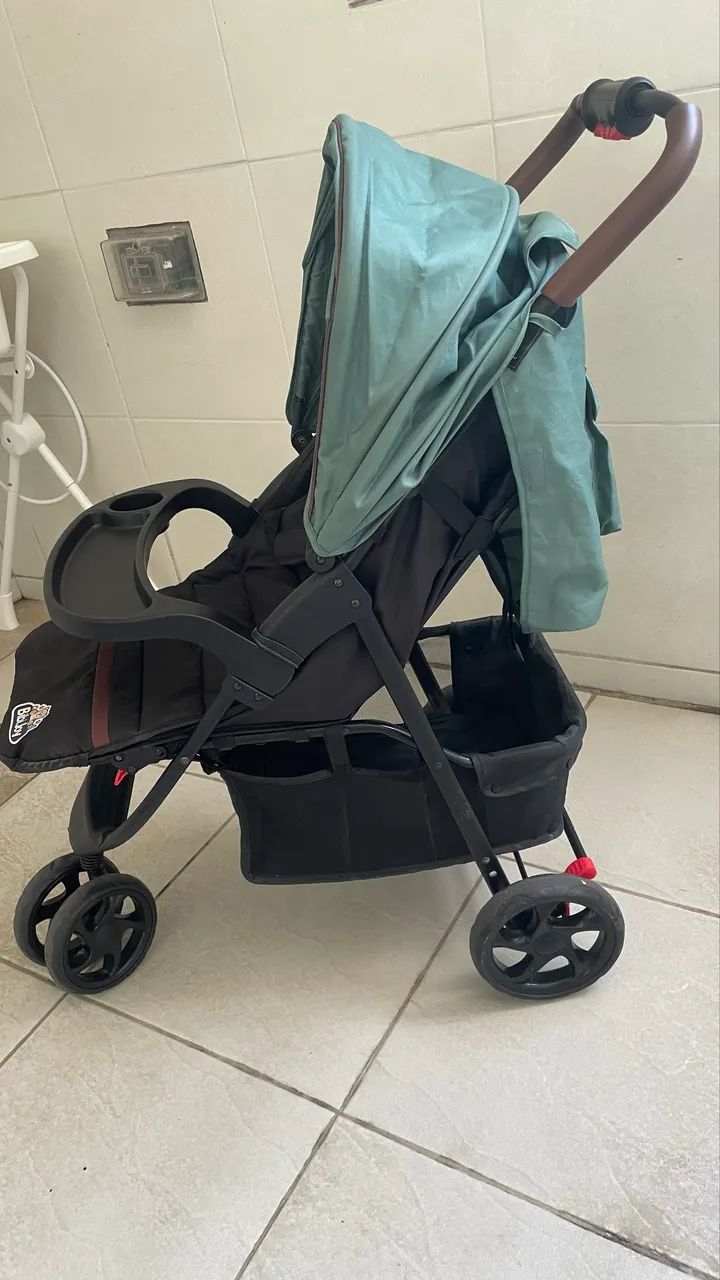 Carrinho de bebê seminovo  - Foto 4