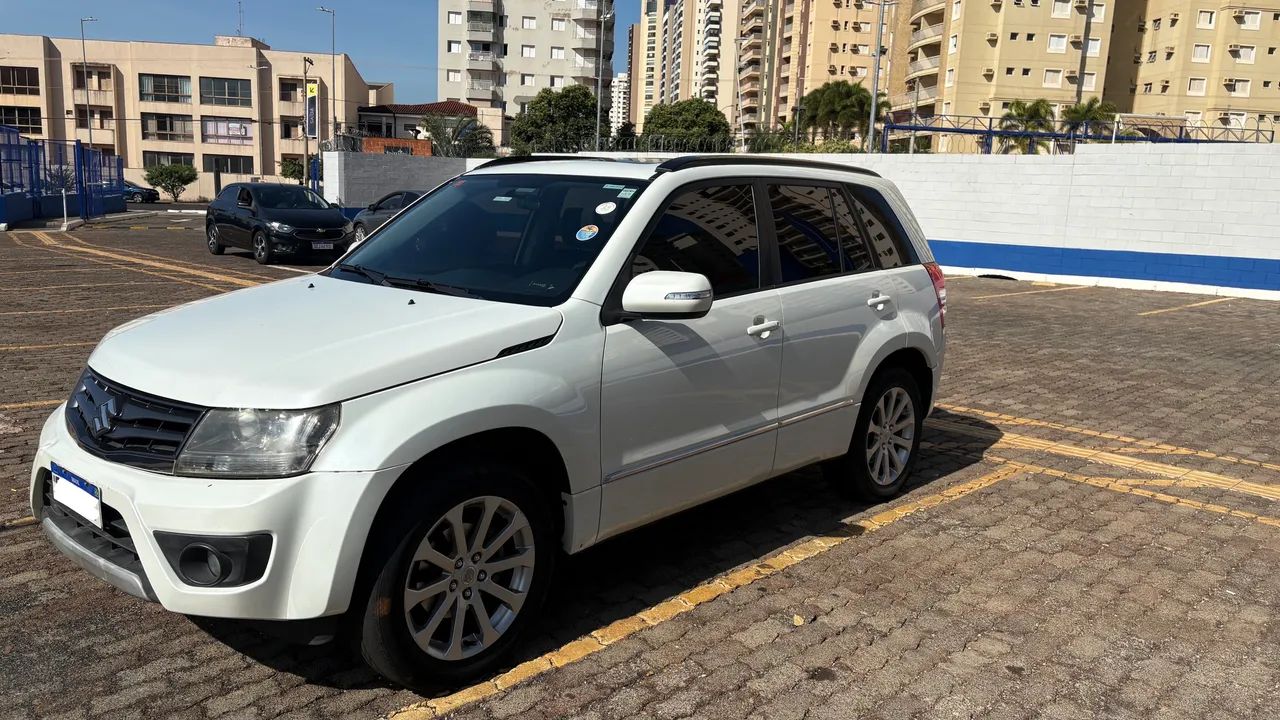 Suzuki Grand Vitara Grand Vitara 2.0 16V 4x2/4x4 5p Aut. 2014