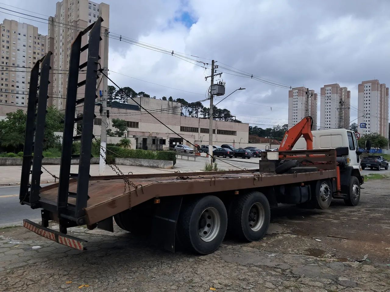 Vende troca caminhao munck plataforma - Foto 3