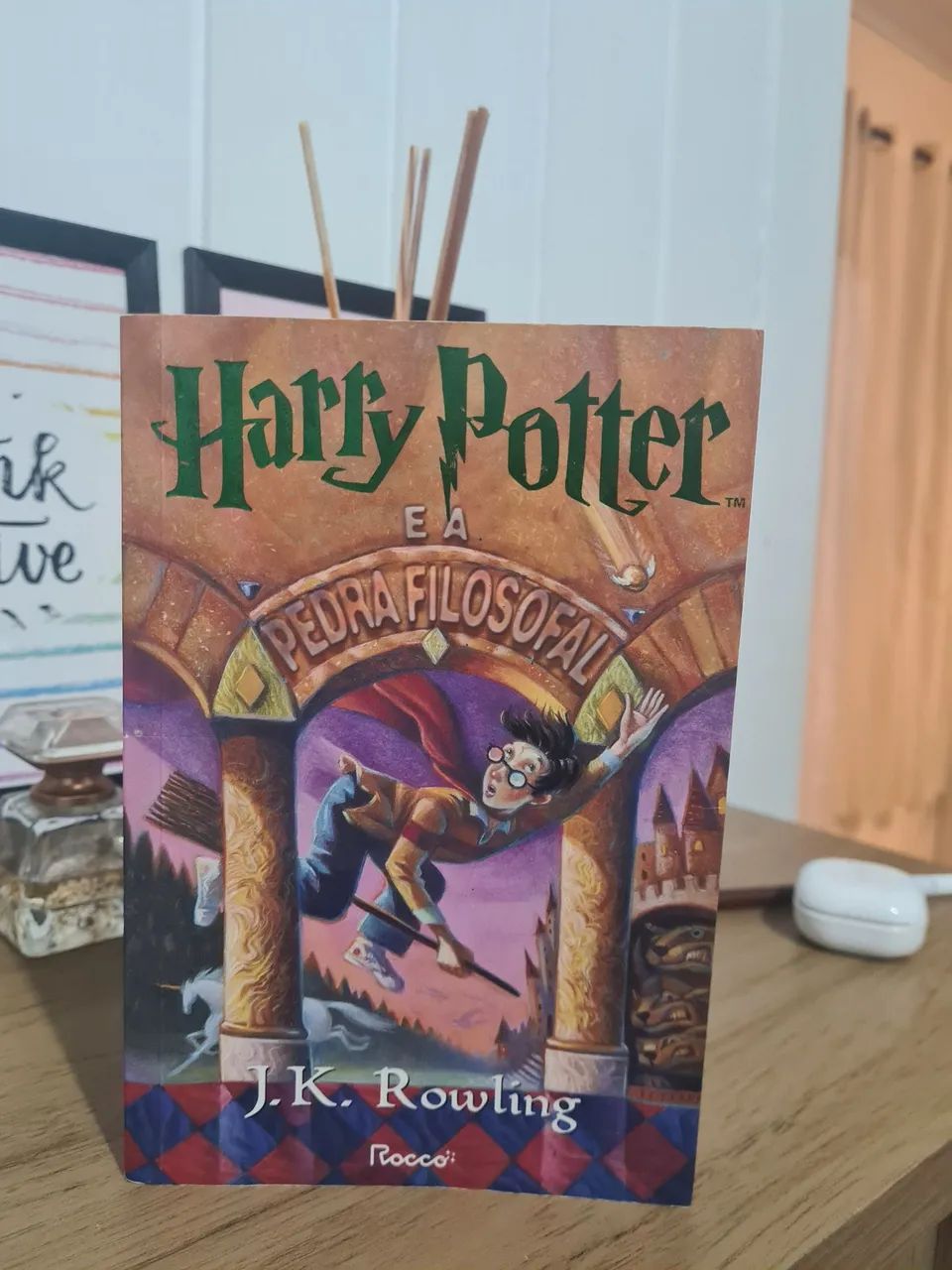 Harry Potter e a pedra filosofal - livro 1