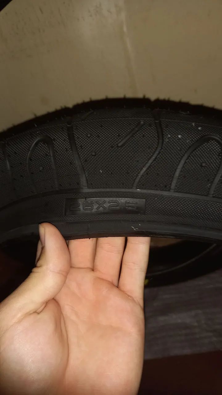  Pneus maxxis hookworm aro 26 novos  - Foto 4