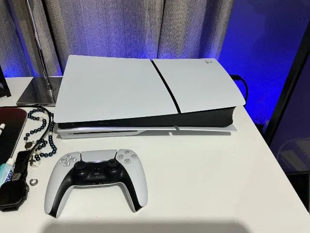 PS5 1TB COM LEITOR DE DISCO