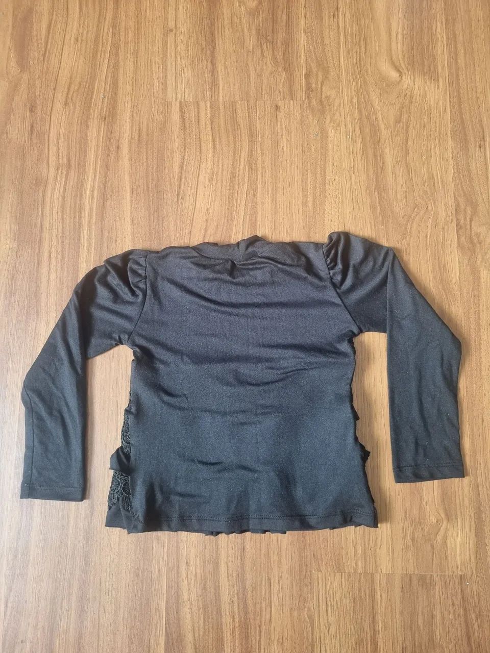 Casaquinho Infantil Preto com babado - Foto 2