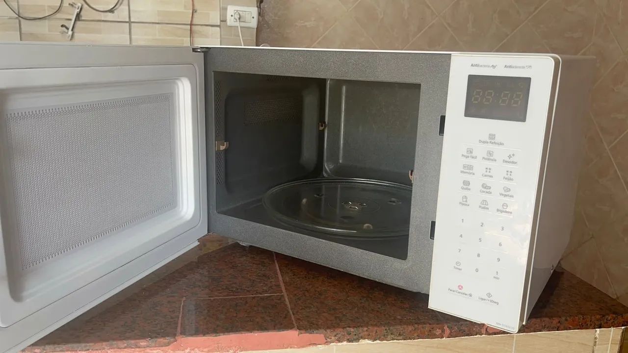 MICROONDAS PANASSONIC 34L - Foto 3