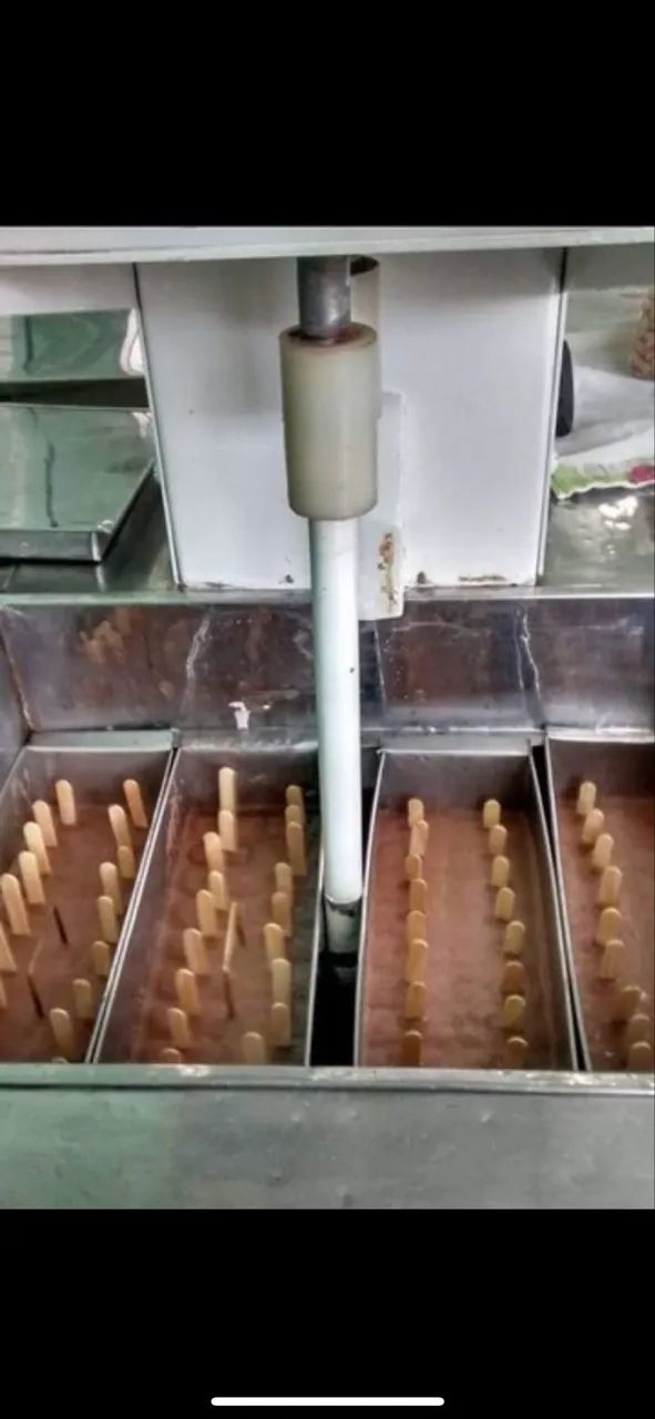 Vendo máquina profissional de sorvete