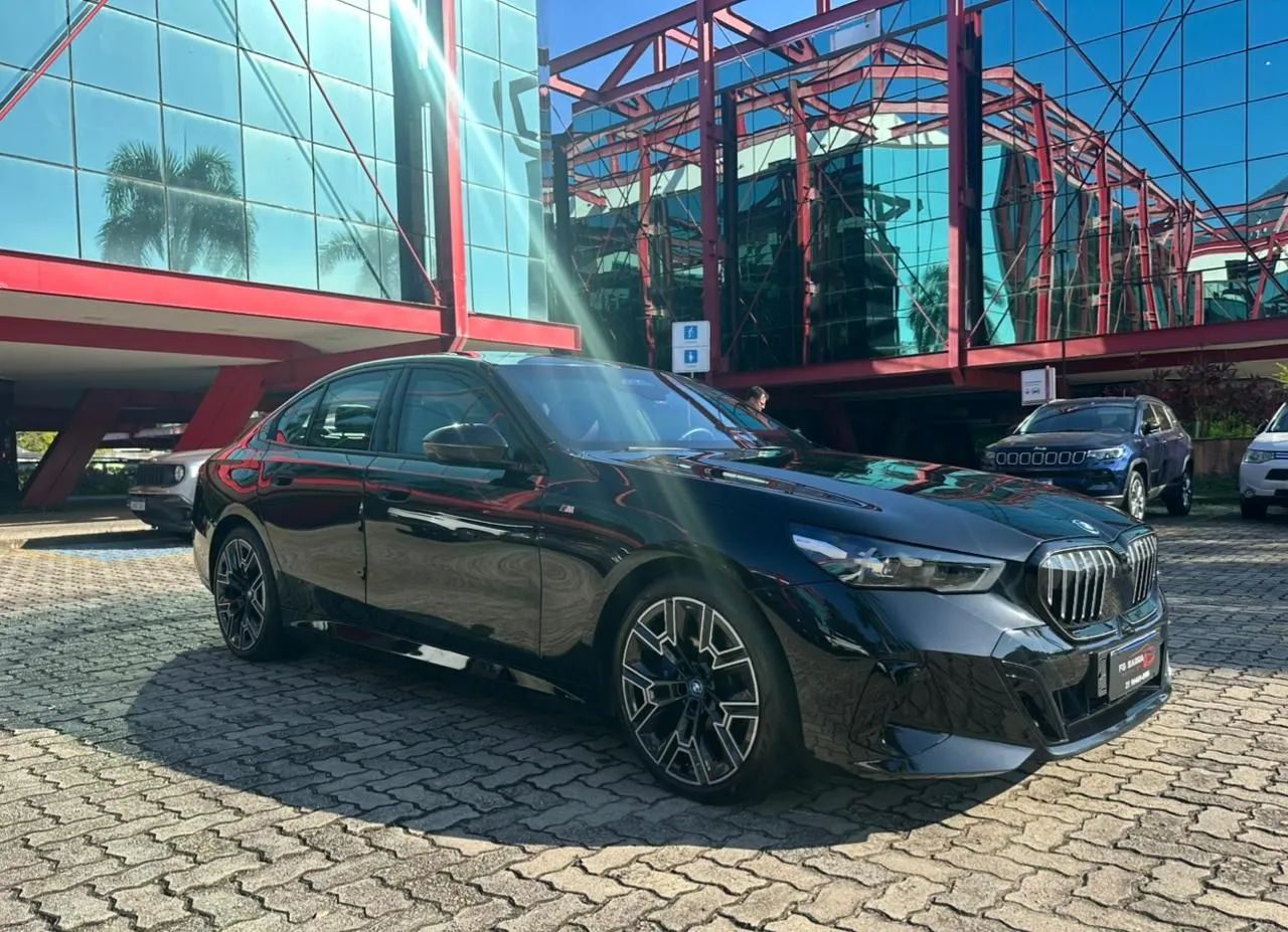 BMW 530E 2025