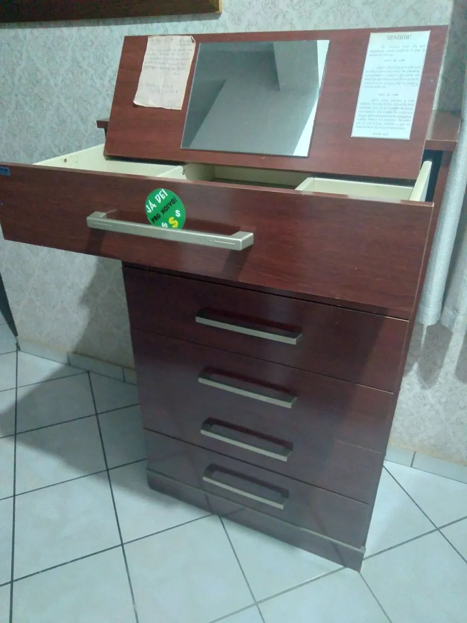 Vendo uma cômoda c/ 6 gavetas  - Foto 2