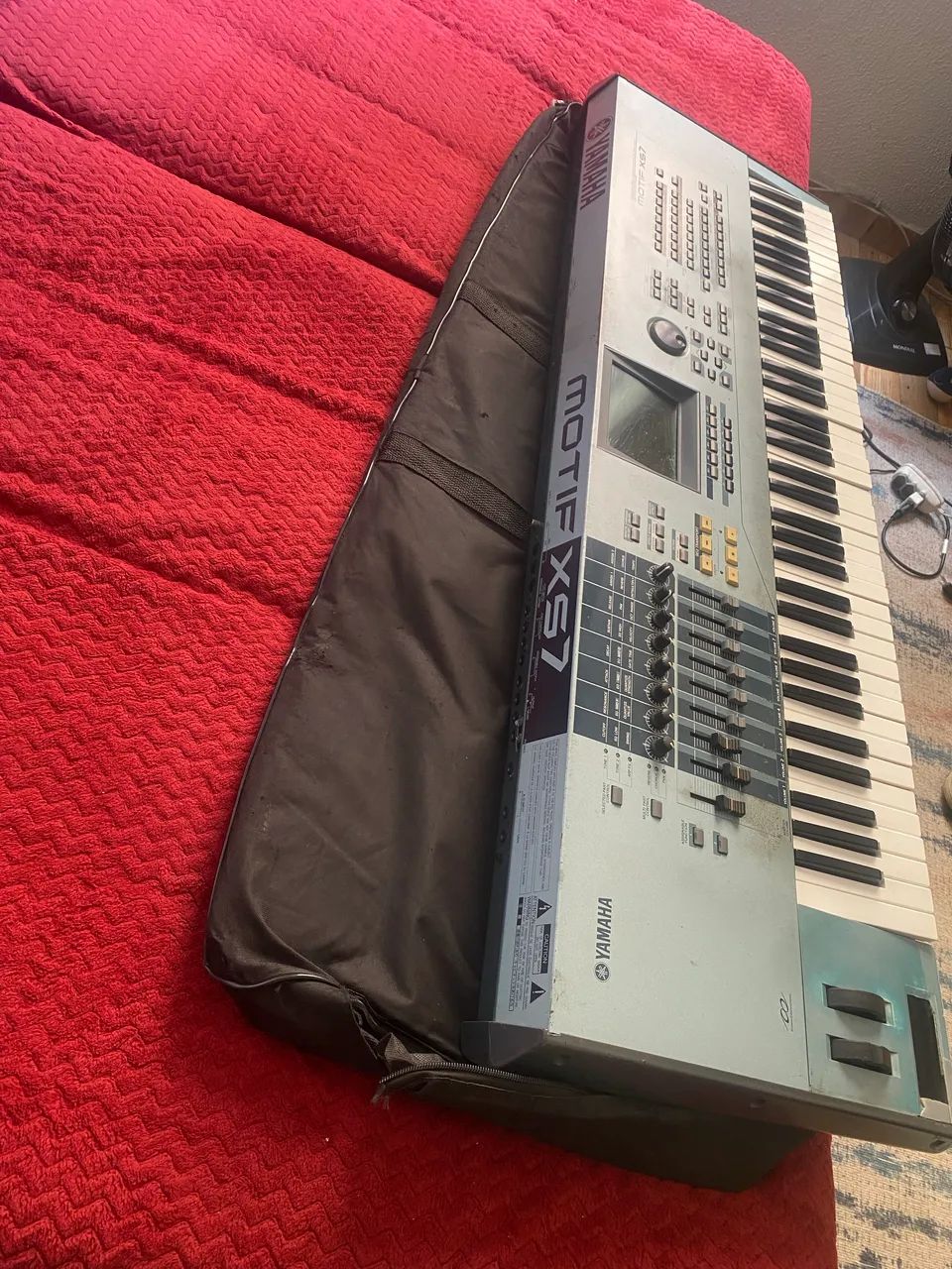 Teclado Yamaha motif Xs7 - Instrumentos musicais - Centro, Nova