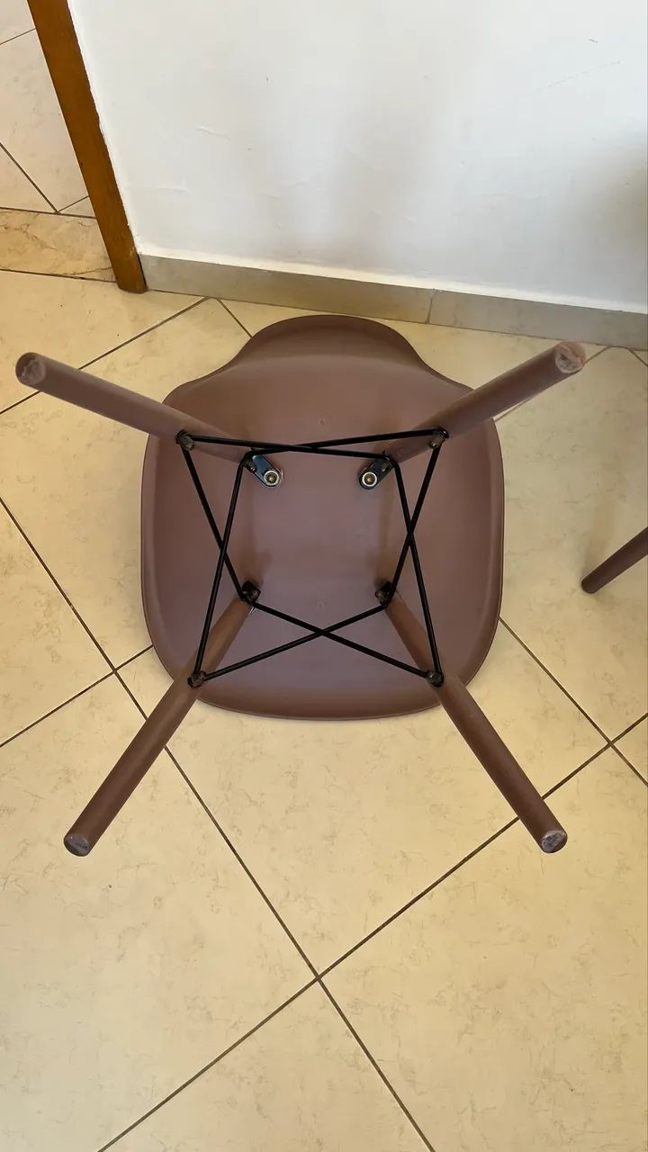 Par de Cadeiras Estilo Eames - Foto 3