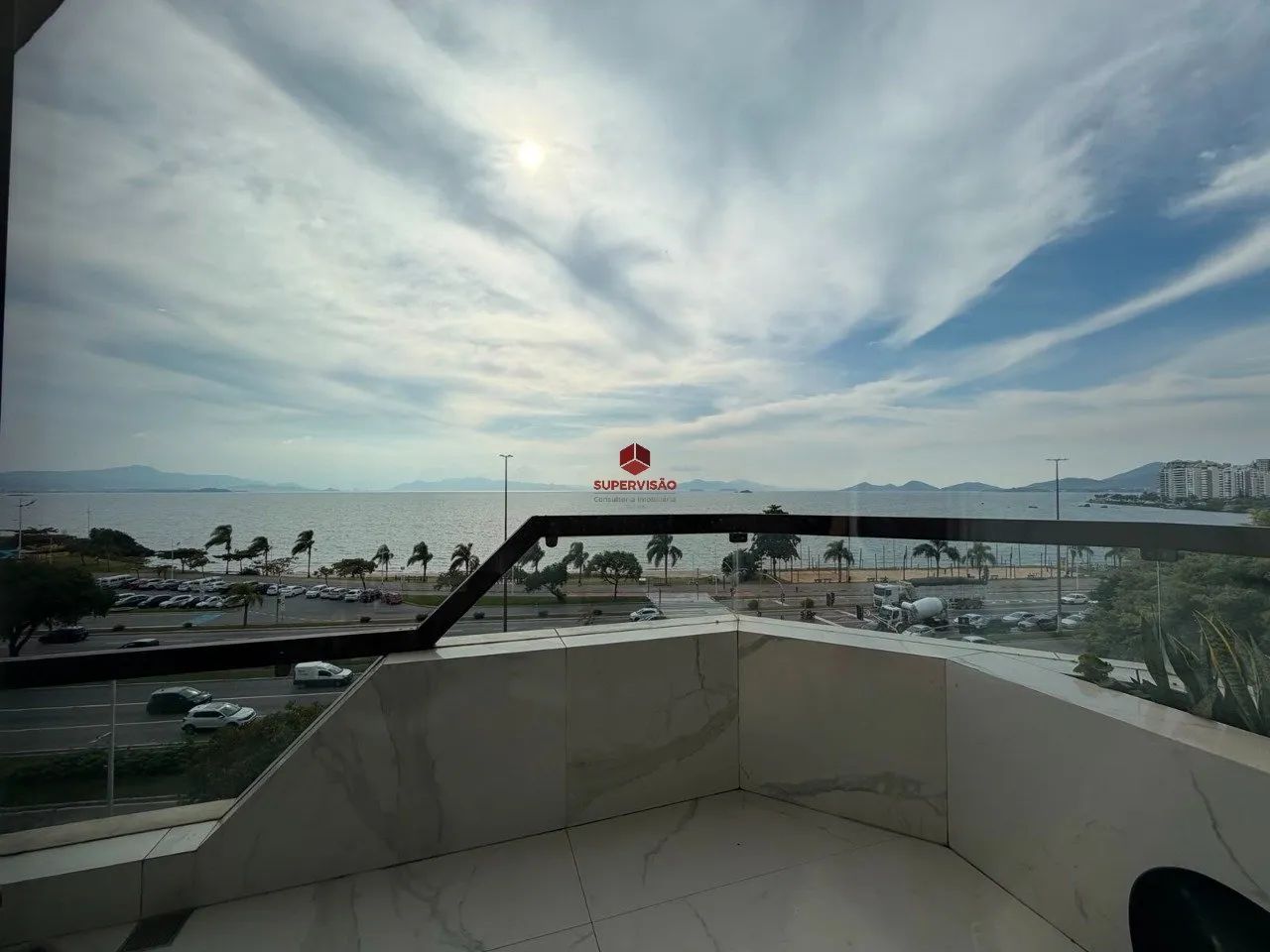 Apartamento com 3 suítes à venda, na Avenida Beira-Mar, em Florianópolis/SC. - Foto 2