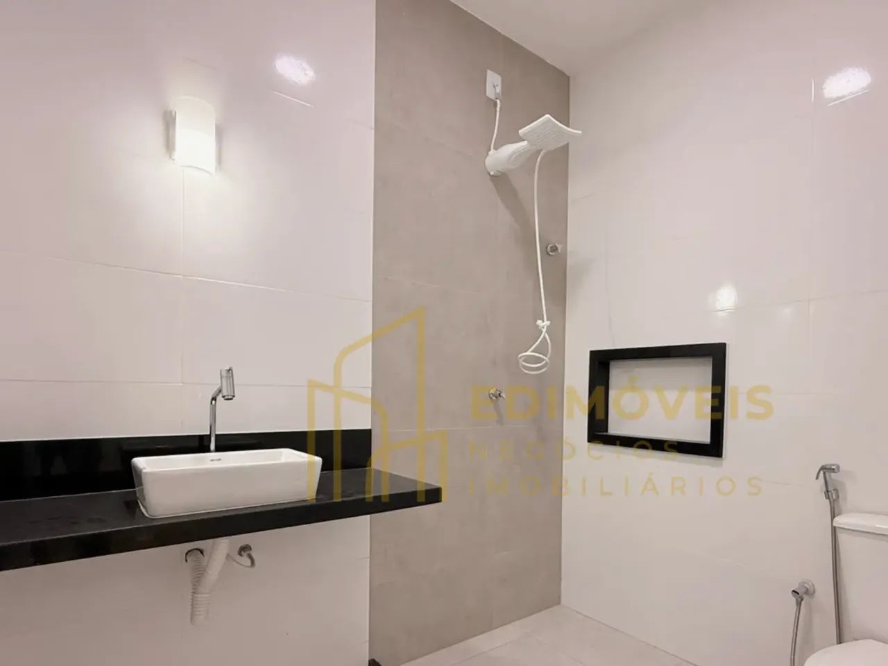 Casa Moderna em São Francisco: 3 Quartos e Suíte com Varanda! - Foto 2
