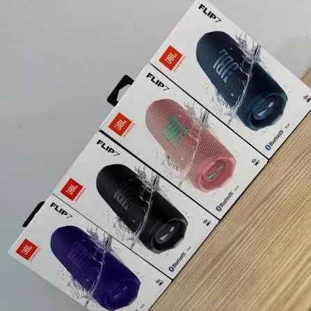  JBL Flip 7 Nova 