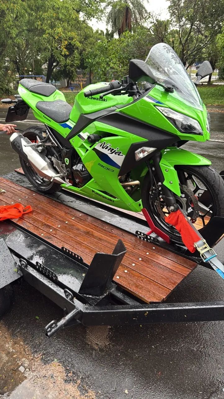 NINJA 300 ABS 2026 com só 264 KM  - Foto 2