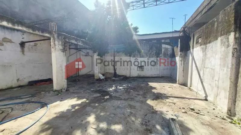 Galpão com 2 casas - ao lado da Avenida Brasil - em Ramos - Foto 5