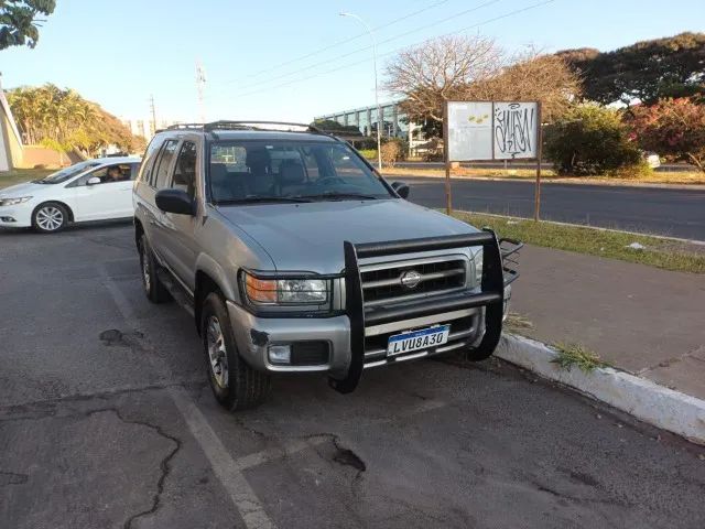 Nissan Pathfinder Pathfinder SE Luxo 3.5 V6 24V 243cv 2001