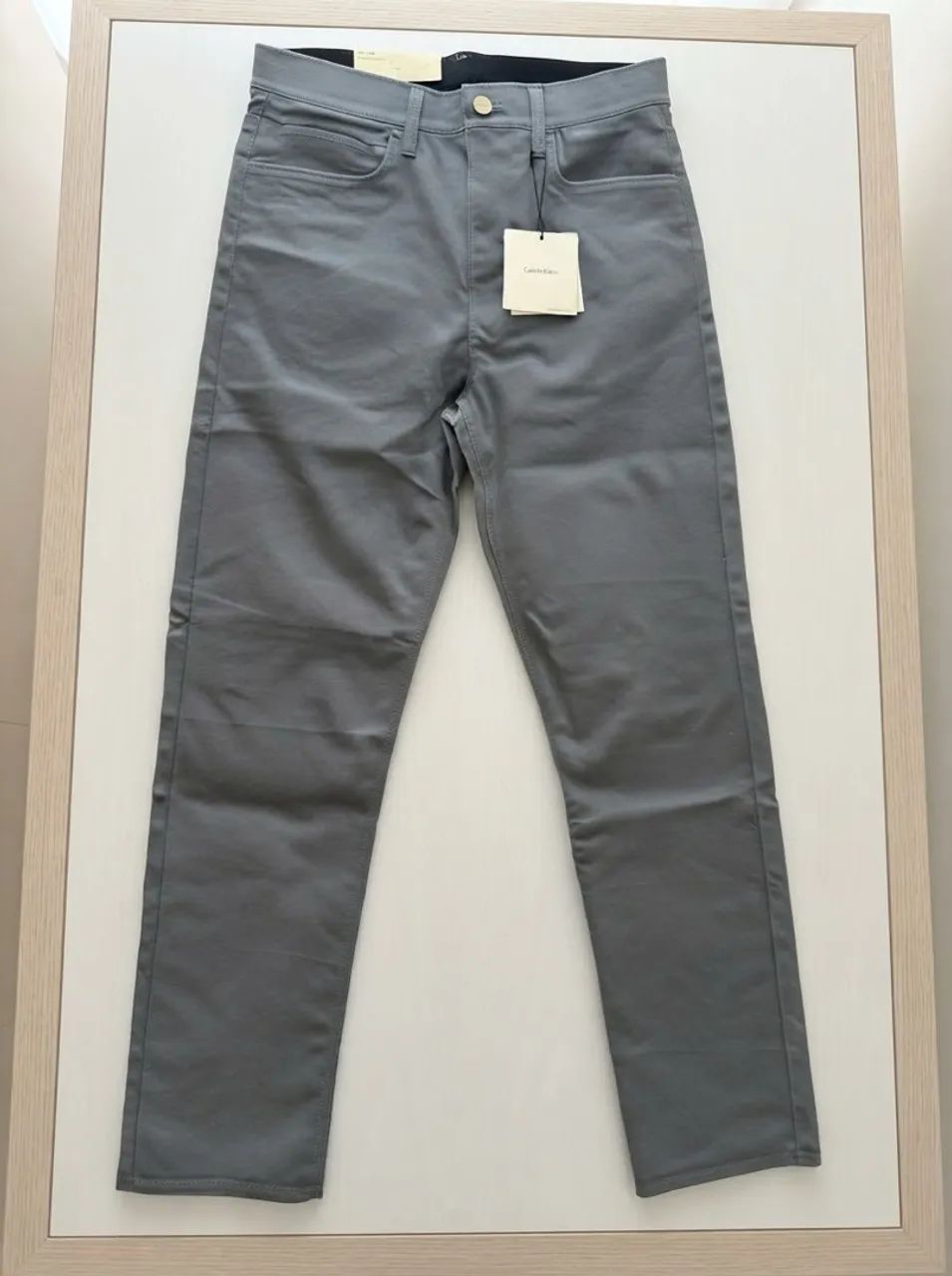 Calça Calvin Klein Stretch cinza 