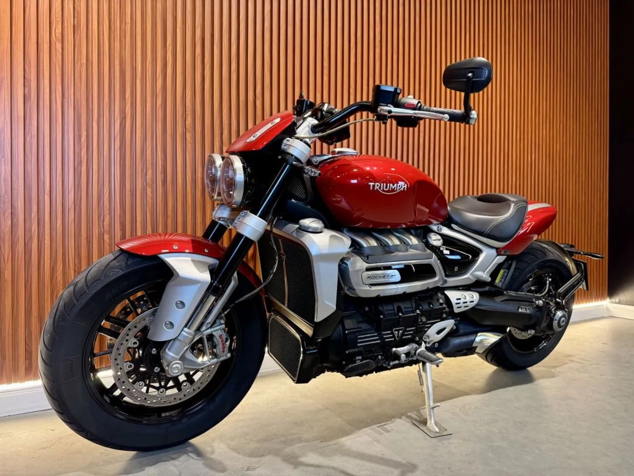 Triumph Rocket III R 2500cc