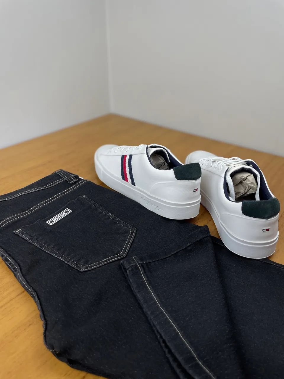 Kit bermuda + tênis