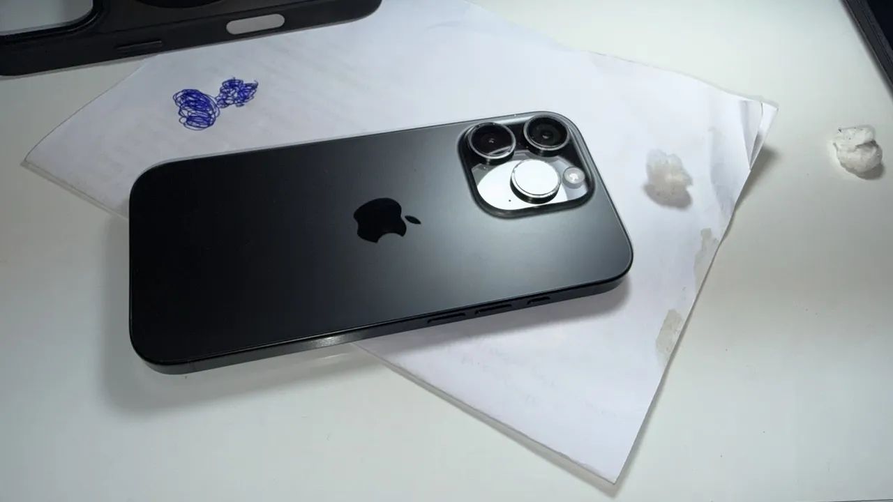 Iphone 16 pro 128gb preto sem marcas de uso