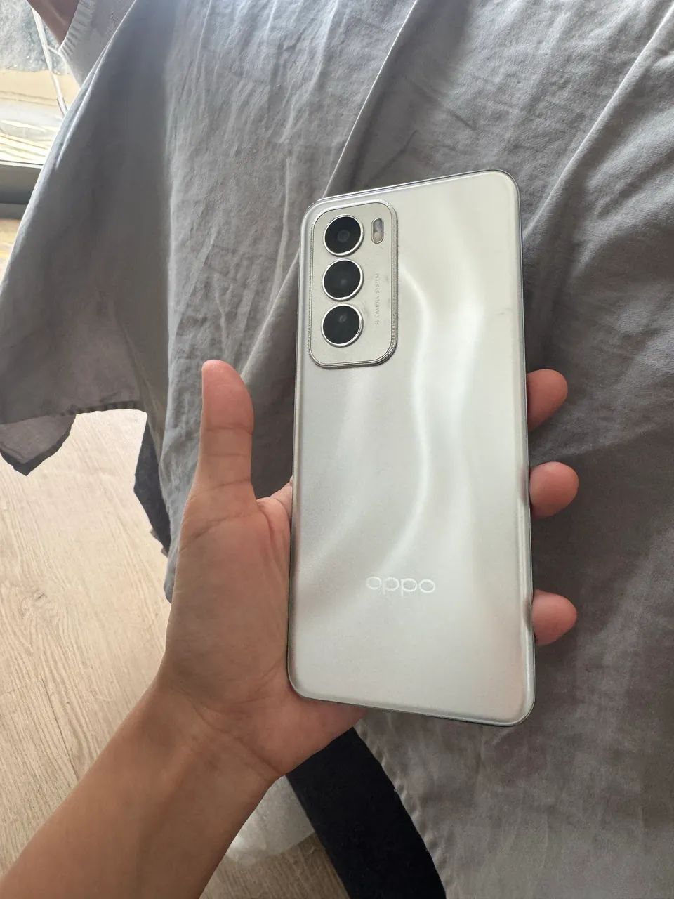 OPPO Reno12 5G 512GB Prata - Seminovo