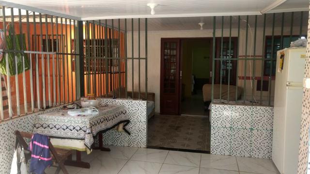 Casa QR 518 Santa Maria, 2 qts, cerâmica, forrada em pvc, churrasqueira, floreira! - Foto 2