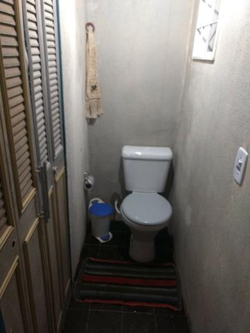 Casa QR 518 Santa Maria, 2 qts, cerâmica, forrada em pvc, churrasqueira, floreira! - Foto 3