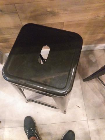 Vendo banquetas e barril - Foto 3