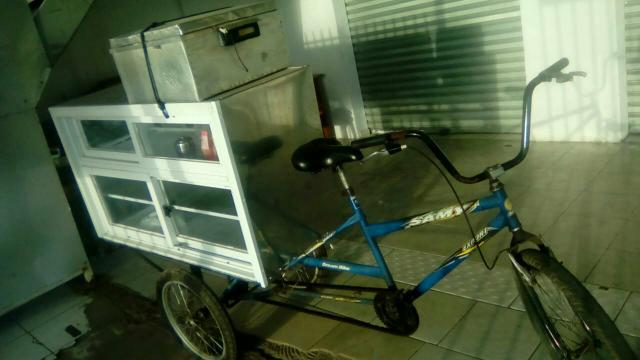 Vendo essa bicicleta elem tem som - Foto 2