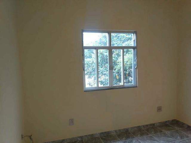 Vendo imóvel com duas casas e amplo terreno em Austin - Nova Iguaçu - Foto 3