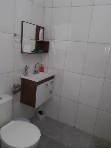 Vende-se uma casa