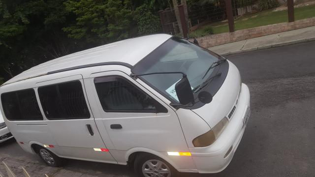 Kia Besta