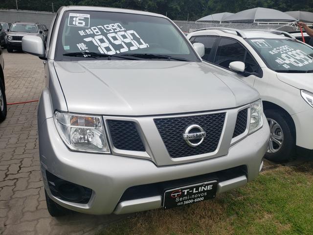 Nissan frontier 4x4 baixo km