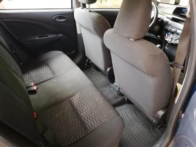 Toyota etios 1.3 ret unico dono