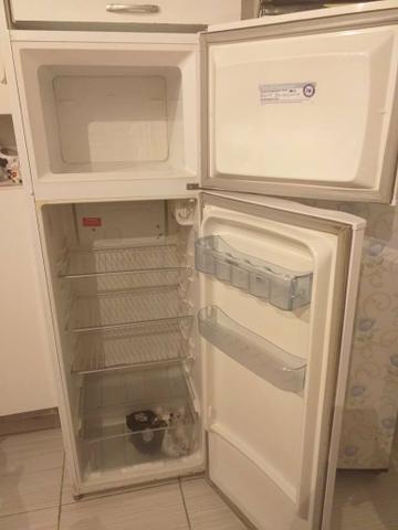 Geladeira Eletrolux - Foto 2