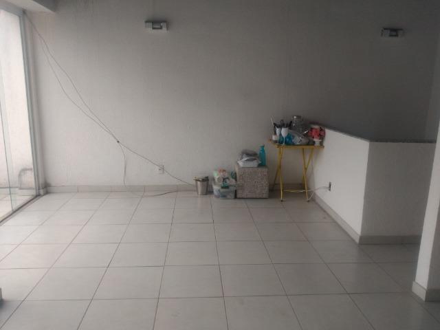 Tripléx 03 qtos 03 banh terraço garagem coberta churrasq. Centro Nilópolis RJ Ac carta! - Foto 3
