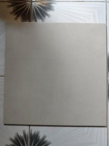 Tudo por 400,00 - Porcelanato + Argamassa + Rejunte - Foto 2