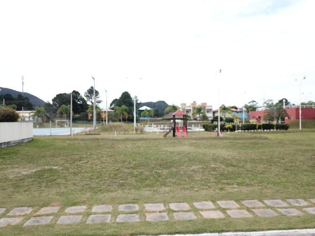 Terreno com escritura pode financiar em condomínio área de lazer completa - Foto 2