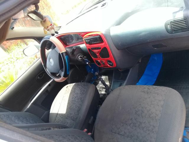 Carro com documentação tudo em dia - Foto 4