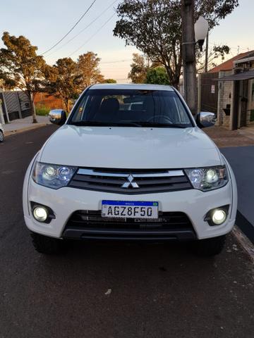 Mitsubishi L200 Triton HPE 3.2 2015 Automática - Foto 3
