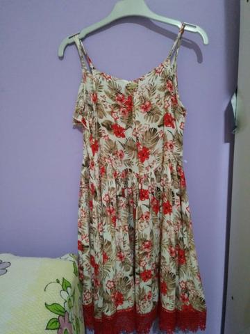 Vestido de criança 10 anos seminovo tropical florido - Foto 2