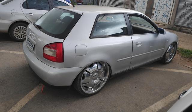 Audi A3 1.8 - Foto 2