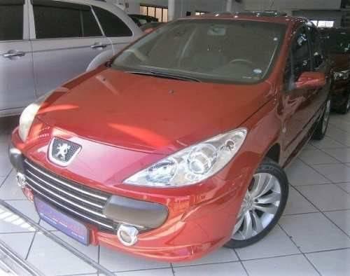 Peugeot 307 1.6 Presence Pack Sedan 2009 - Foto 2