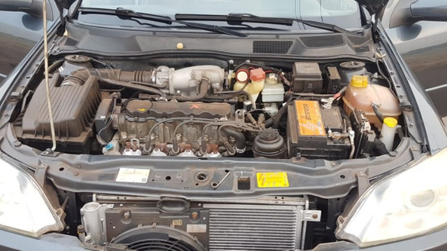 Astra cinza completo 4portas 2.0 GM - Foto 17