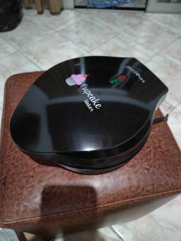 Maquina De Cupcake Britania Antiaderente Usado Apenas uma Vez - Foto 5