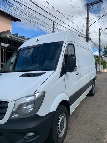 MERCEDES-BENZ SPRINTER FURGÃO 2.2 CDI 415 LONGO TETO ALTO 10,5M3 5P