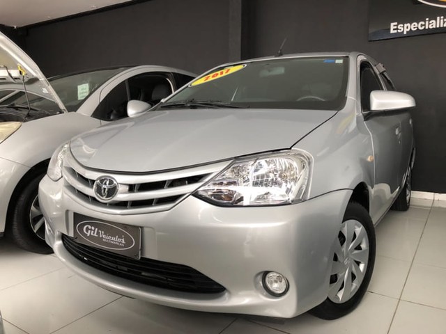 ETIOS X 1.3 2017 MANUAL
