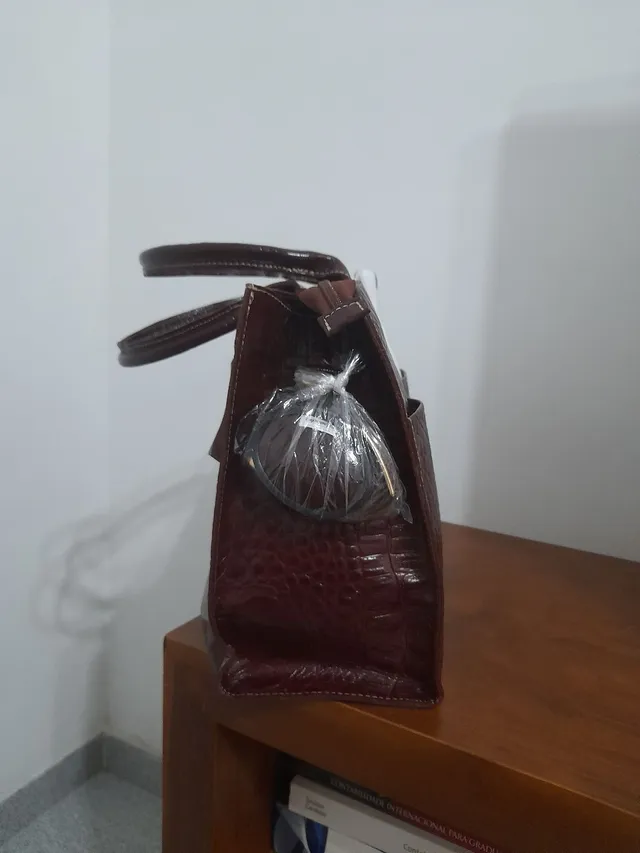 Bolsa anandra de couro legítimo! usada apenas 2 vezes! em São João