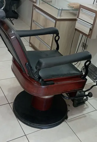 Cadeira barbeiro ferrante - Equipamentos e mobiliário - Espírito Santo,  Porto Alegre 1258330378