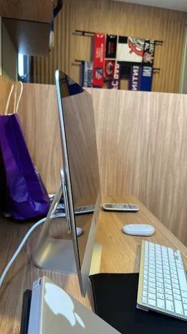 Computador Apple iMac MNDY2BZ/A Core 15 3.0GHz 8GB 1TB Tela<br>Retina 4K 21.5" Prata - Foto 2